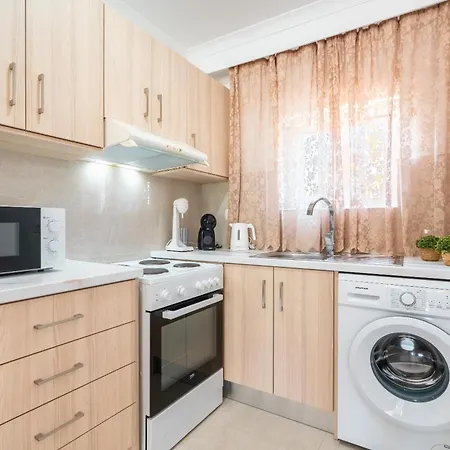 Absinthia Fanes Appartement