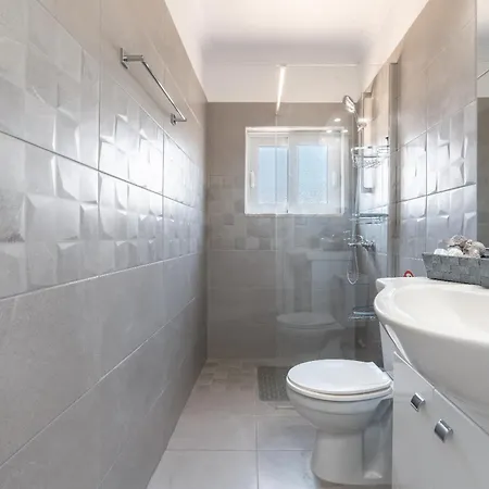 Absinthia Fanes Rhodes City