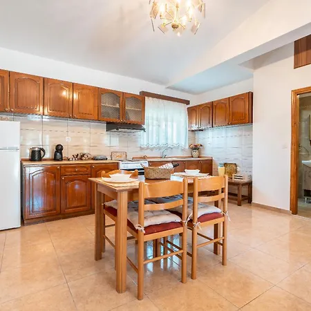 شقة Absinthia Fanes Rhodes City