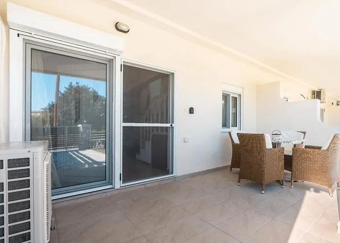 Absinthia Fanes Apartment Rhodes City