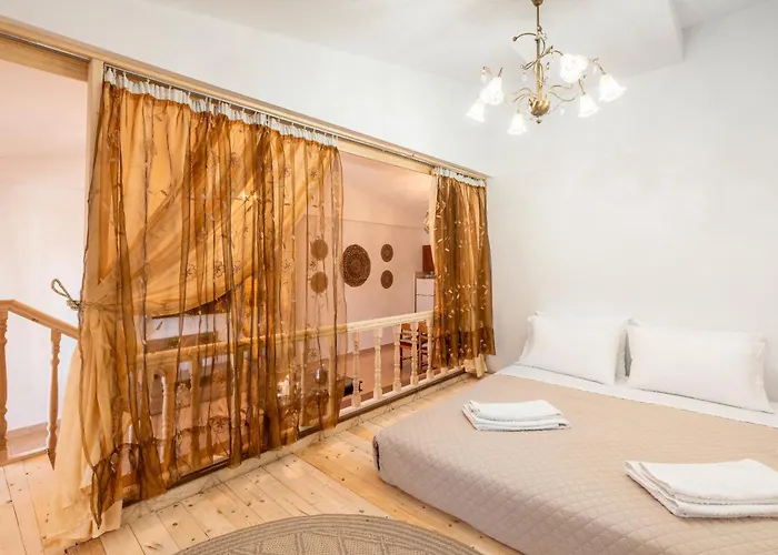 Absinthia Fanes Appartement *