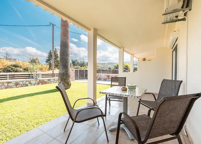 Absinthia Fanes Appartement