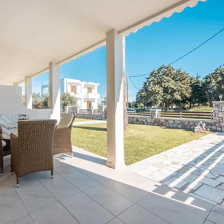 Absinthia Fanes Апартаменти