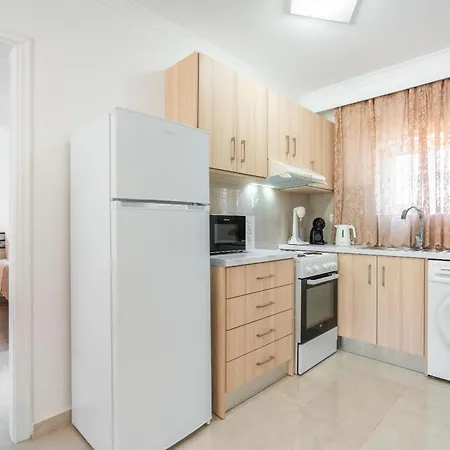 Absinthia Fanes Апартаменти