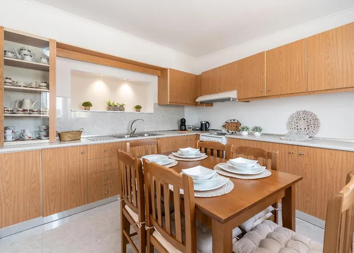 Absinthia Fanes * Rhodes City